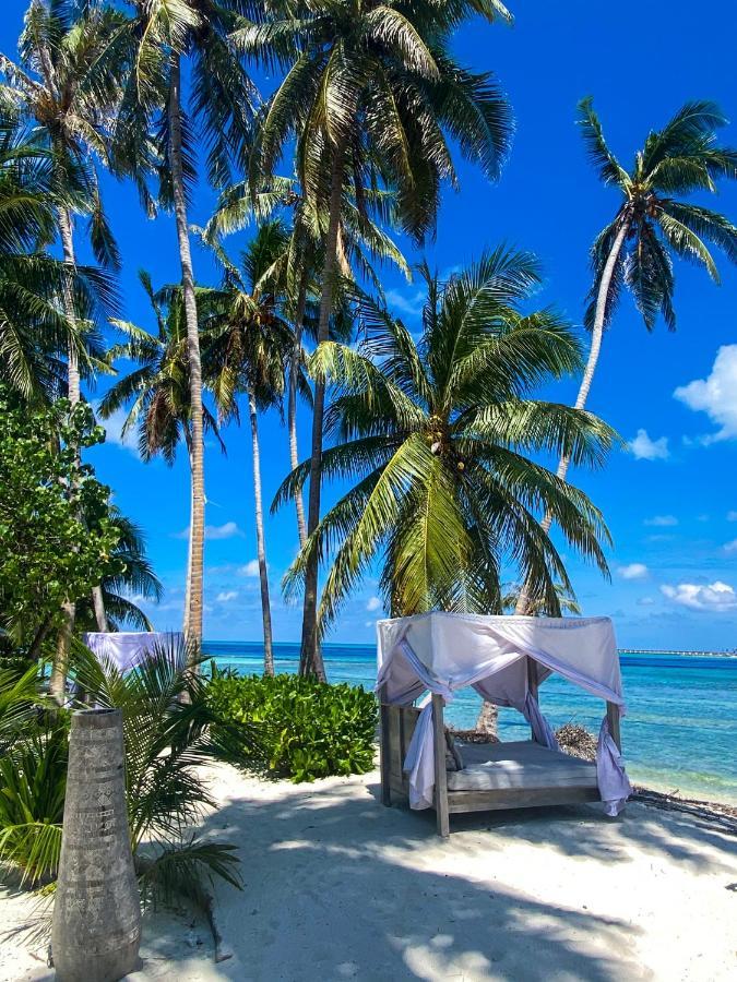 Samura Maldives Guest House Thulusdhoo Exterior photo