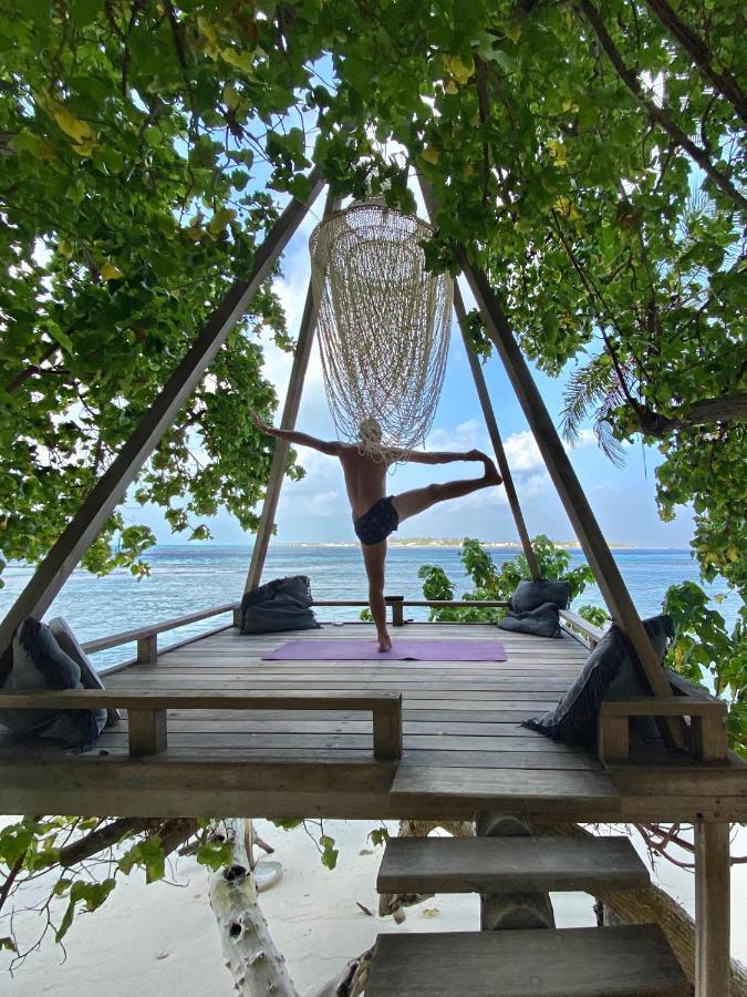 Samura Maldives Guest House Thulusdhoo Exterior photo