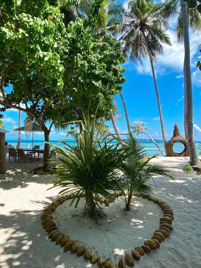 Samura Maldives Guest House Thulusdhoo Exterior photo
