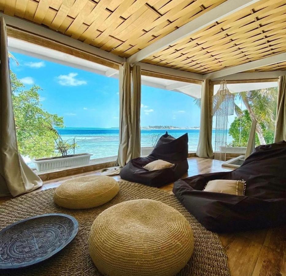Samura Maldives Guest House Thulusdhoo Exterior photo