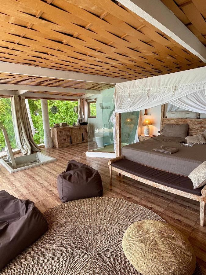 Samura Maldives Guest House Thulusdhoo Exterior photo