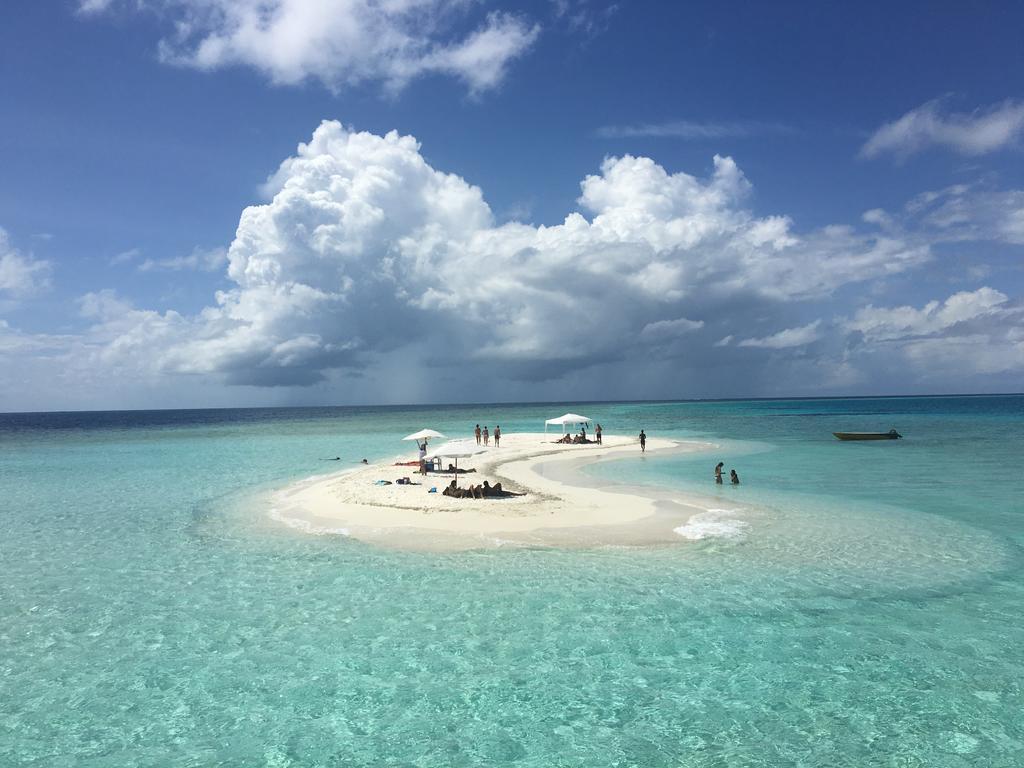 Samura Maldives Guest House Thulusdhoo Exterior photo