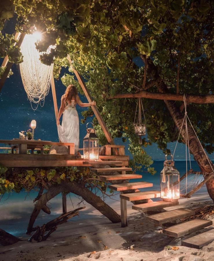 Samura Maldives Guest House Thulusdhoo Exterior photo